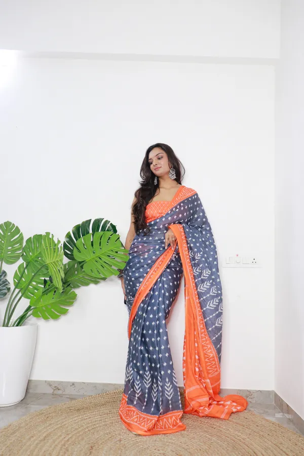 HANDICRAFT_WOMEN'S_Ikkat_PRINT_PURE_SOFT_COTTON_SAREE_WITH_BLOUSE_PIECE_With_Blouse_Piece
